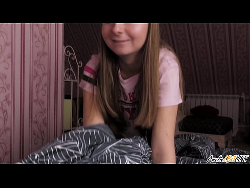 ❤️ Blonde Sucks her Best Friend Deeply και παίρνει σπέρμα στο στόμα της Ποιότητα πορνό ️❤